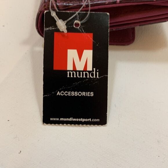 Mundi wristlet wallet. New with tags slim design with lots of storage spaces - Picture 5 of 7